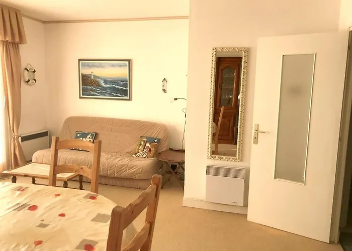 Confortable Avec Vue Sur La - *