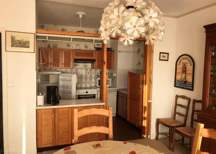 Confortable Avec Vue Sur La - *