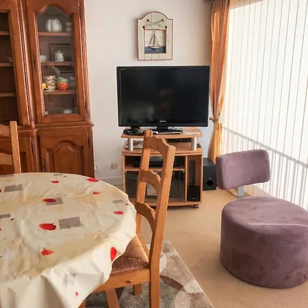 Confortable Avec Vue Sur La - *